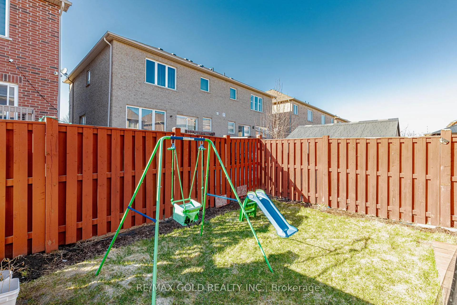 Photo 24 of Unit Upper Level only, 93 Footbridge Crescent, Brampton, Sandringham-Wellington — HOMEH
