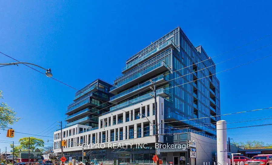 Front of Unit 616, 500 Dupont Street