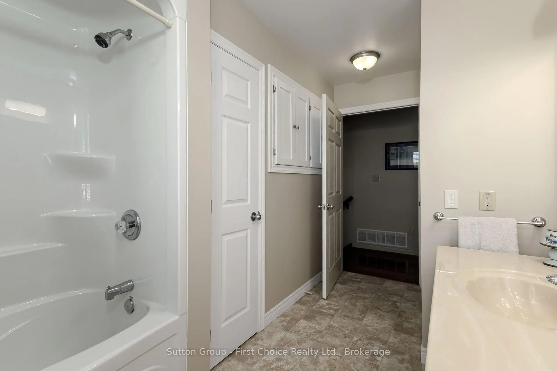 Photo 34 of 4957 Perth Road 119, Perth East, North Easthope — HOMEH
