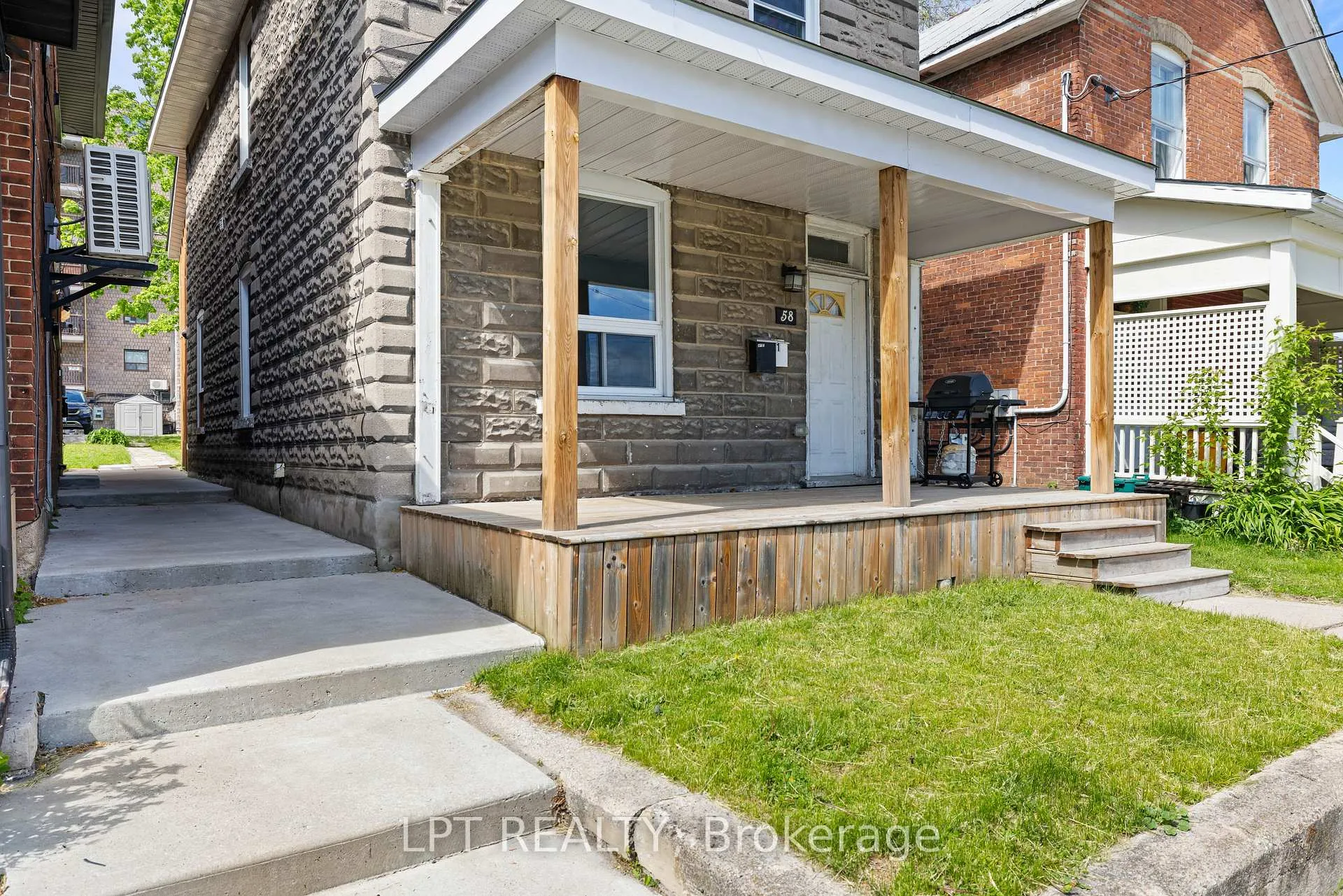 Photo 2 of 58 Nottawasaga Street, Orillia — HOMEH