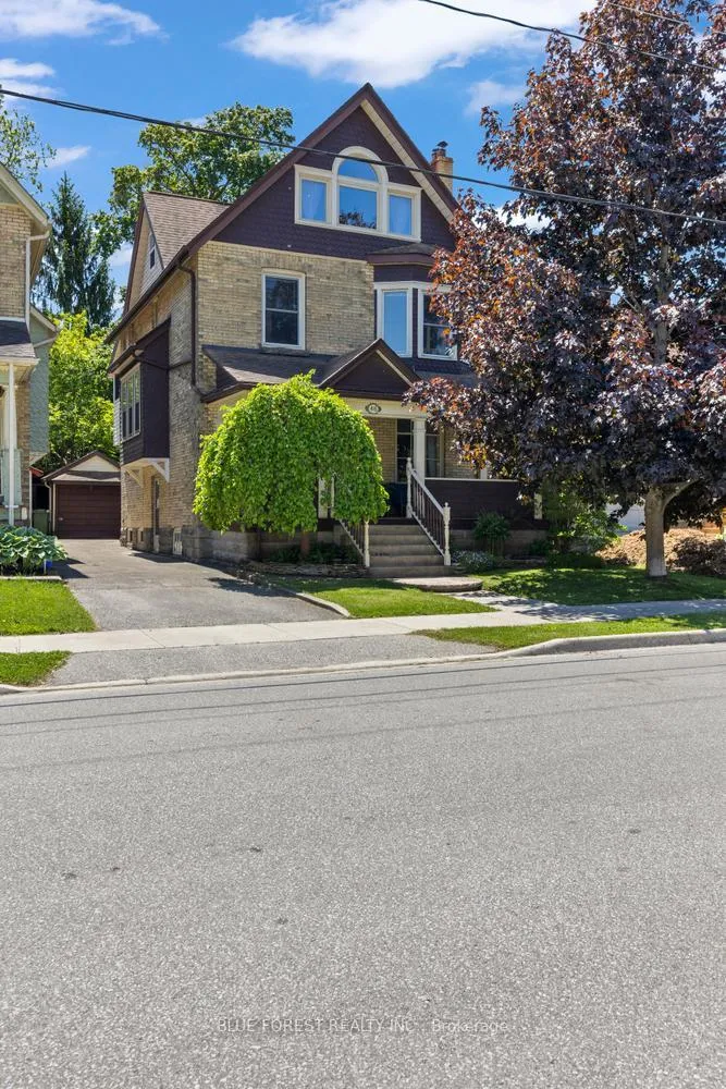 Photo 2 of 46 Gladstone Avenue, St. Thomas — HOMEH