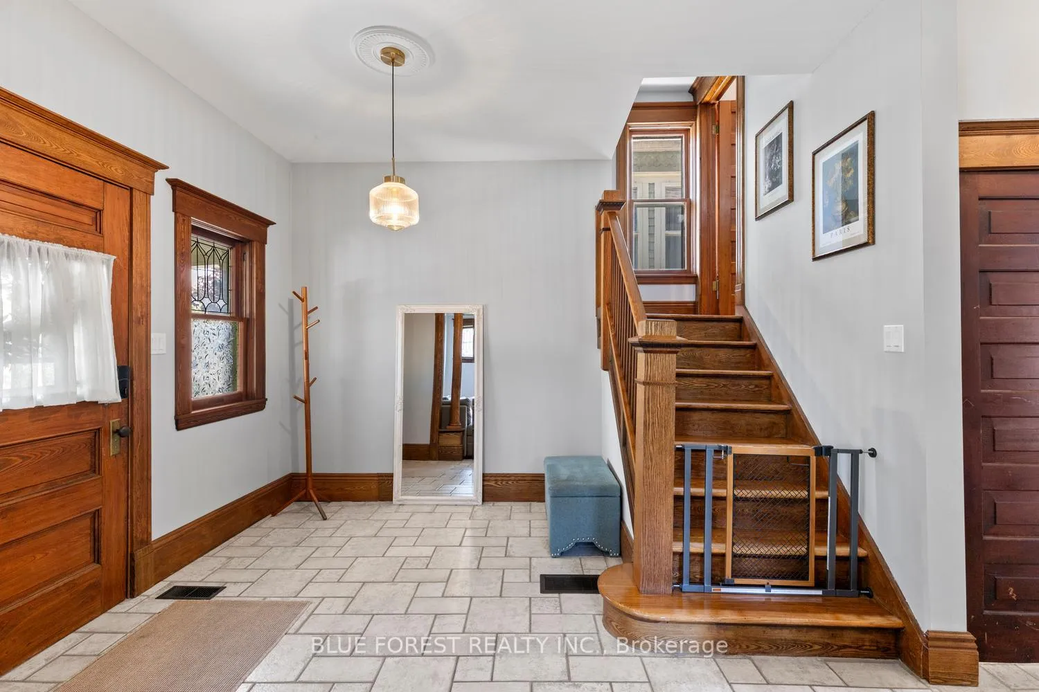 Photo 6 of 46 Gladstone Avenue, St. Thomas — HOMEH
