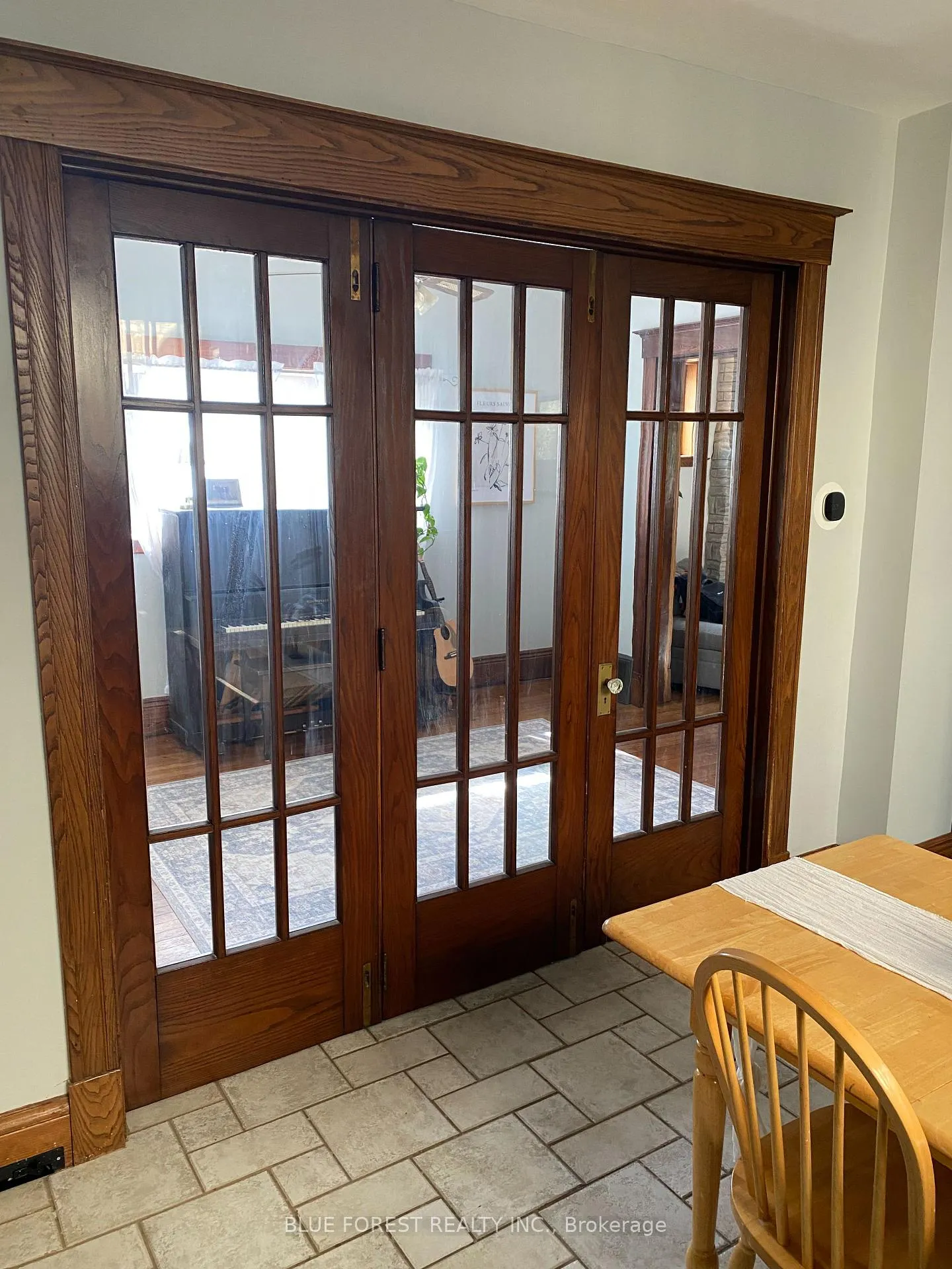 Photo 12 of 46 Gladstone Avenue, St. Thomas — HOMEH