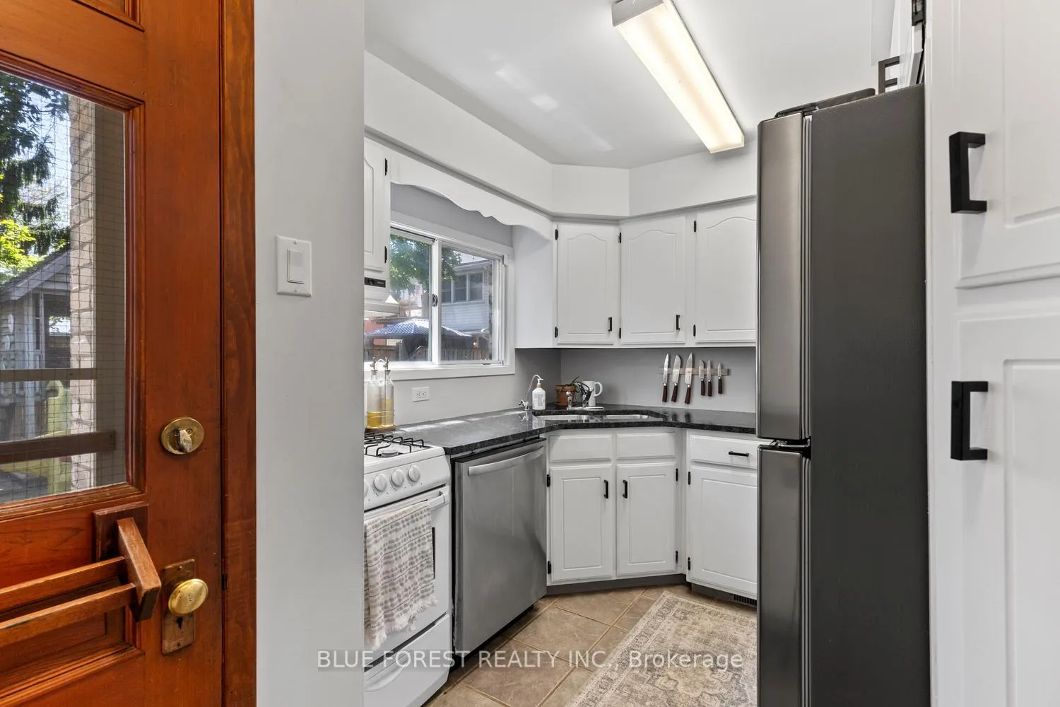 Photo 18 of 46 Gladstone Avenue, St. Thomas — HOMEH