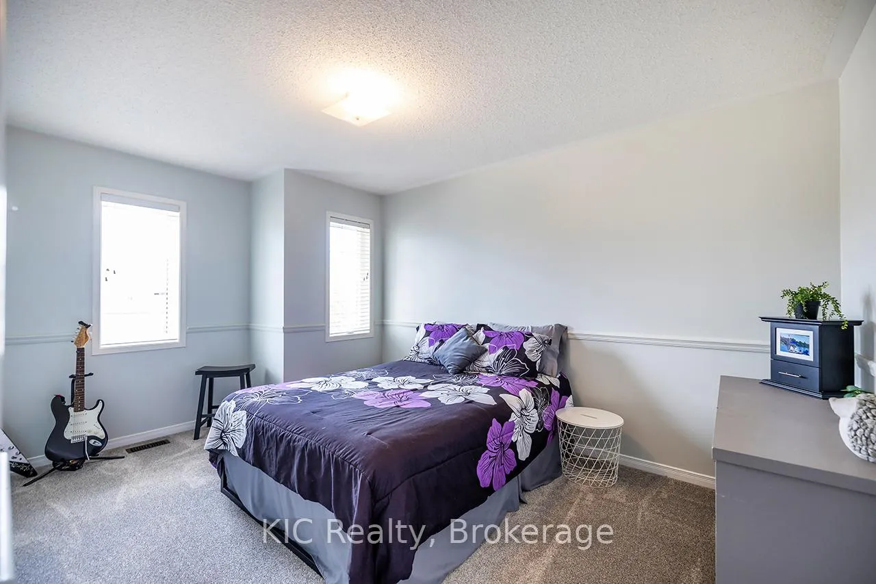 Photo 26 of 40 Puttingedge Drive, Whitby, Rolling Acres — HOMEH