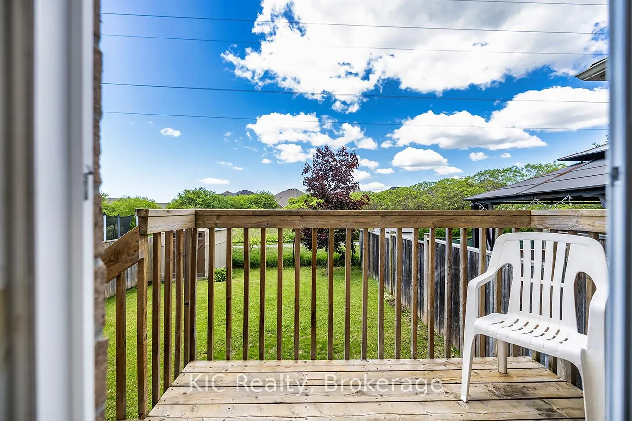 Photo 31 of 40 Puttingedge Drive, Whitby, Rolling Acres — HOMEH