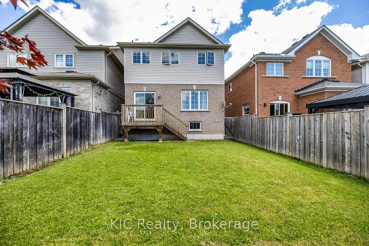 Photo 35 of 40 Puttingedge Drive, Whitby, Rolling Acres — HOMEH