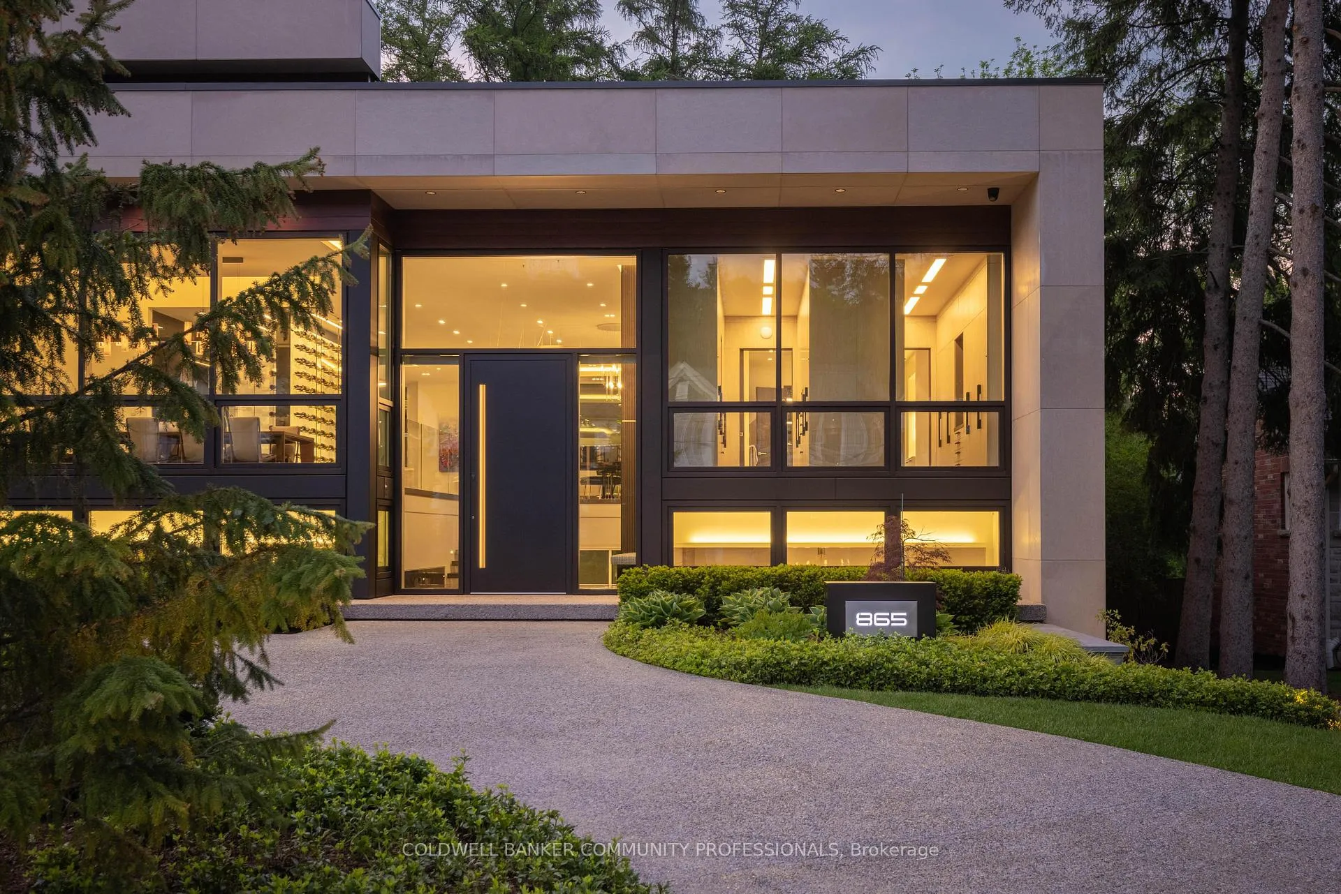 Photo 3 of 865 Glenwood Avenue, Burlington, LaSalle — HOMEH