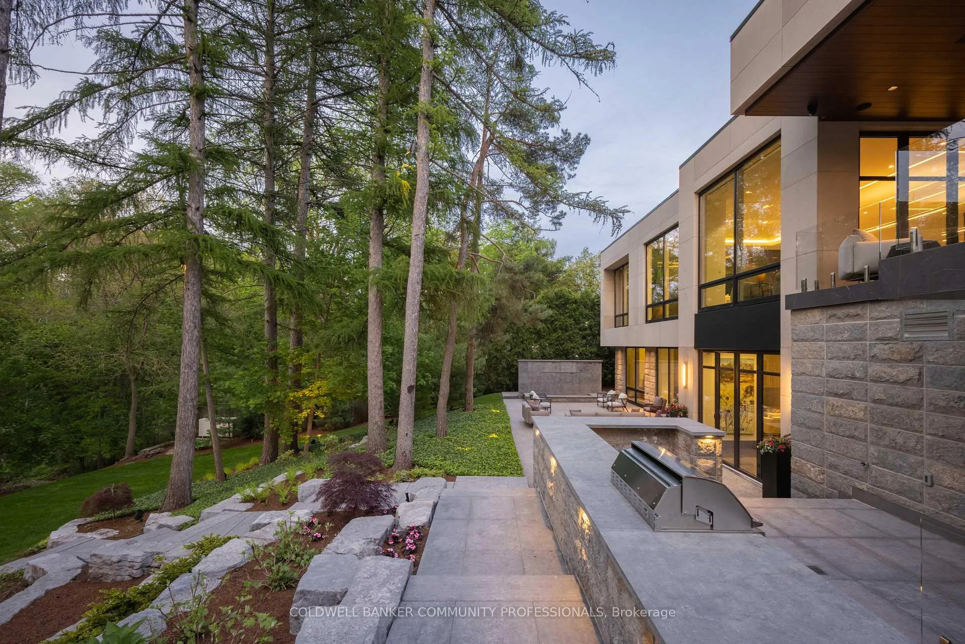 Photo 6 of 865 Glenwood Avenue, Burlington, LaSalle — HOMEH