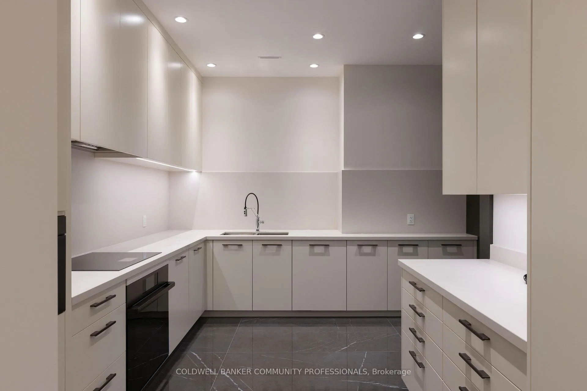 Photo 39 of 865 Glenwood Avenue, Burlington, LaSalle — HOMEH