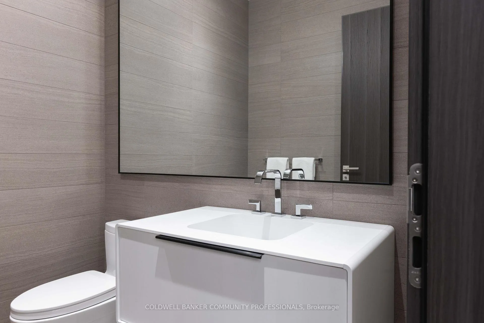 Photo 49 of 865 Glenwood Avenue, Burlington, LaSalle — HOMEH