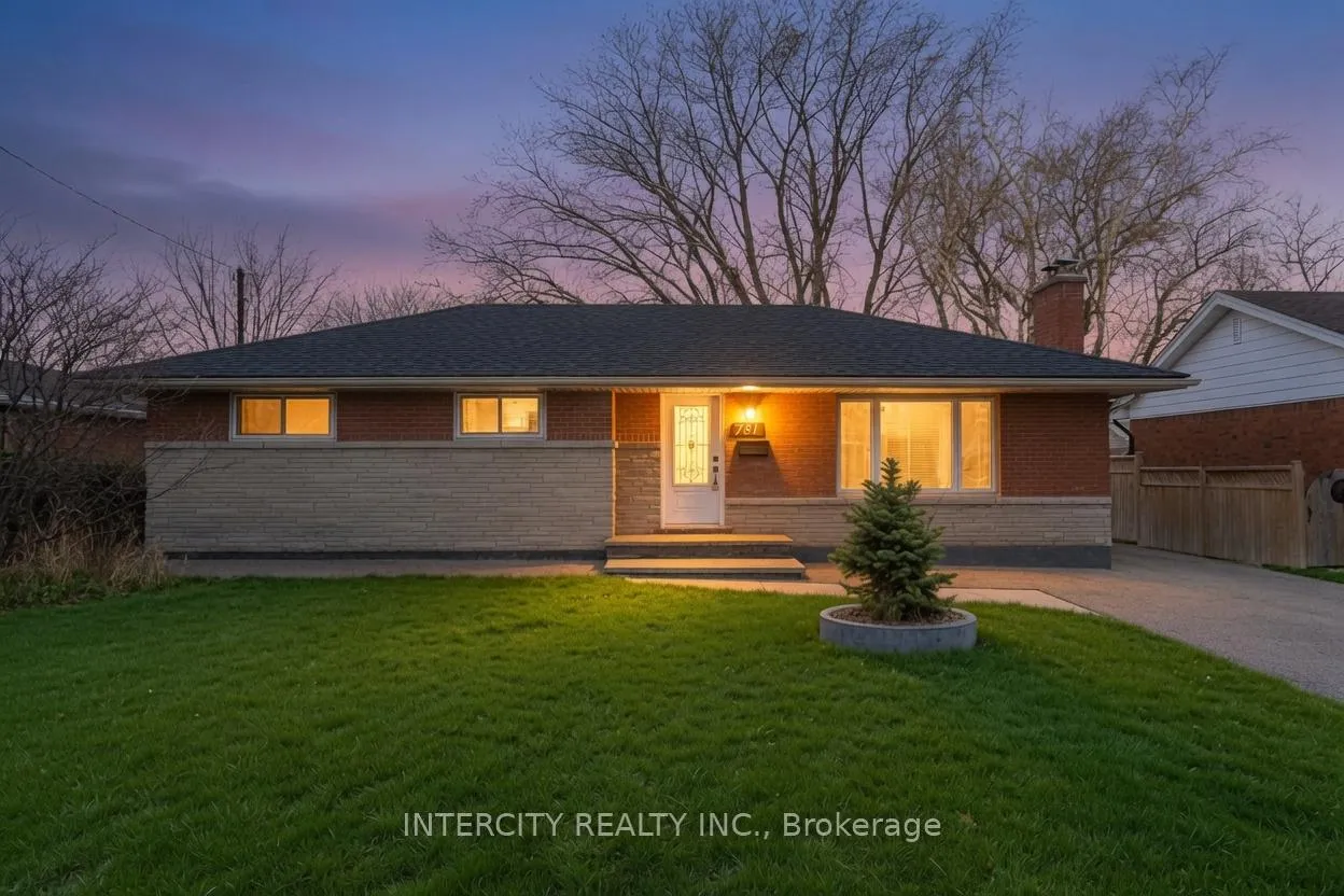 Photo 1 of 781 Drury Lane, Burlington, Brant — HOMEH