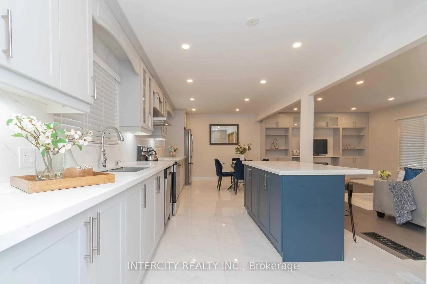 Photo 11 of 781 Drury Lane, Burlington, Brant — HOMEH