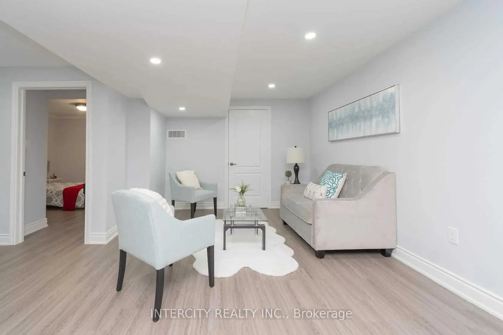 Photo 23 of 781 Drury Lane, Burlington, Brant — HOMEH