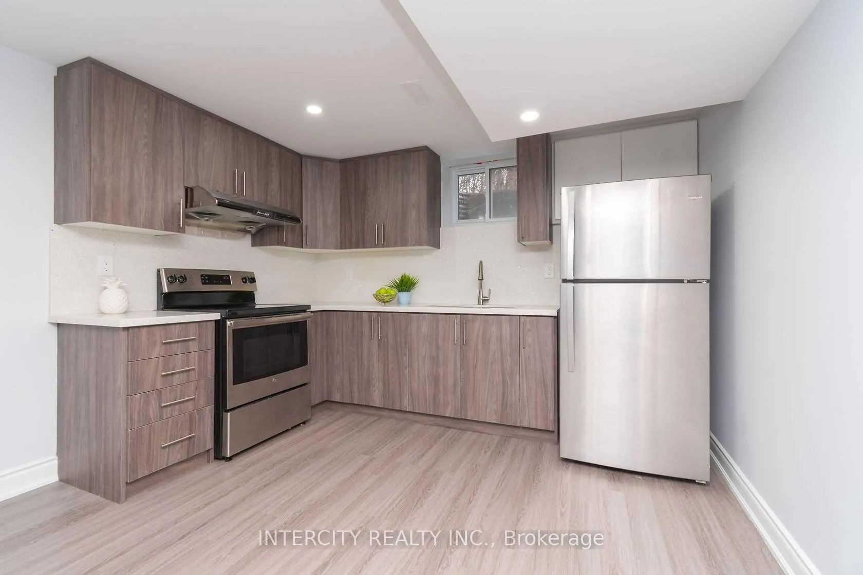 Photo 26 of 781 Drury Lane, Burlington, Brant — HOMEH