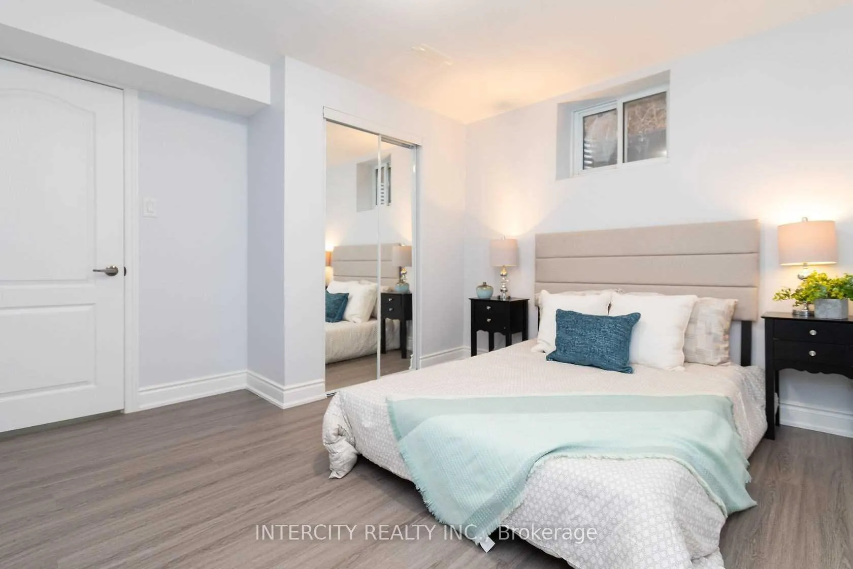 Photo 29 of 781 Drury Lane, Burlington, Brant — HOMEH