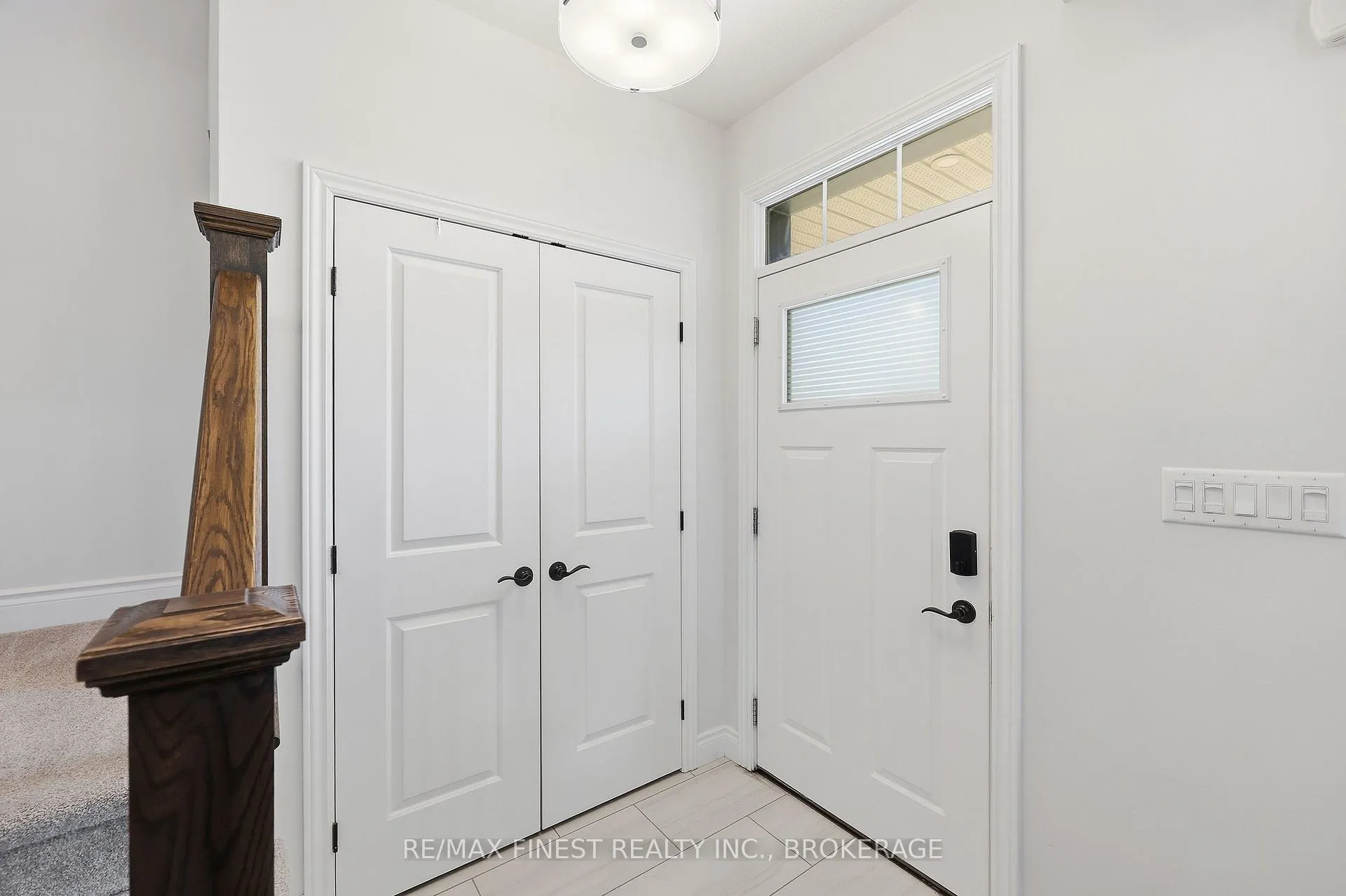 Photo 4 of 253 Mill Pond Place, Kingston, West of Sir John A. Blvd — HOMEH