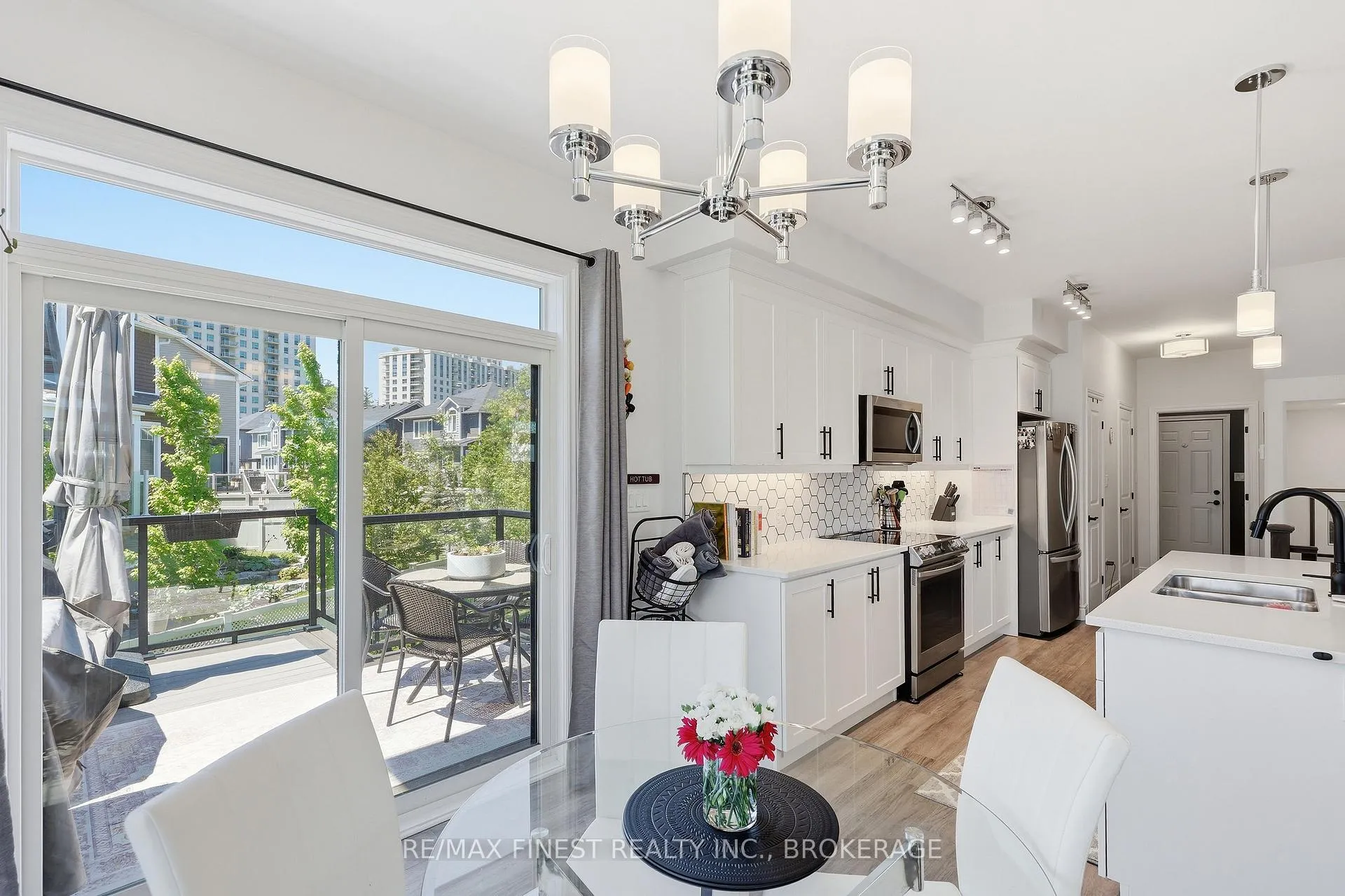 Photo 11 of 253 Mill Pond Place, Kingston, West of Sir John A. Blvd — HOMEH