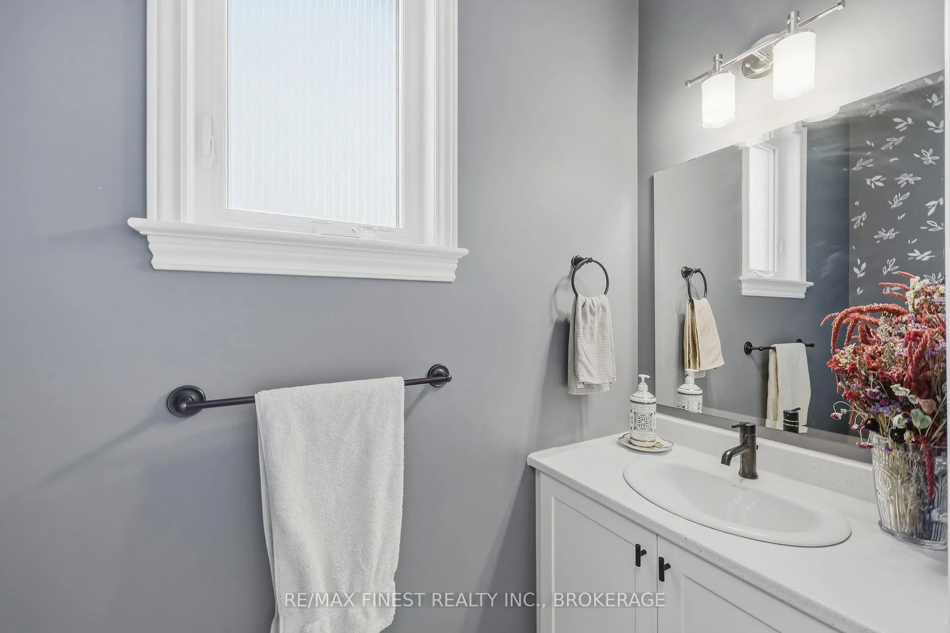 Photo 15 of 253 Mill Pond Place, Kingston, West of Sir John A. Blvd — HOMEH