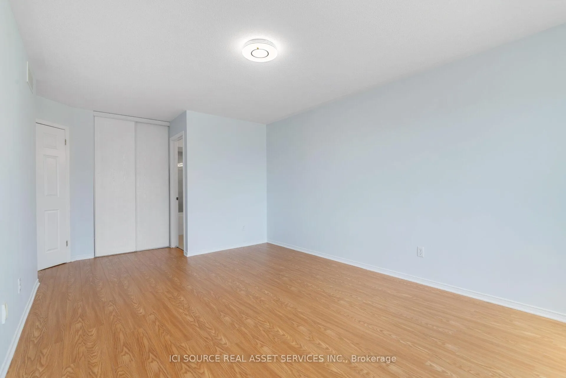 Photo 16 of 140 Annapolis Circle, Ottawa, Hunt Club — HOMEH