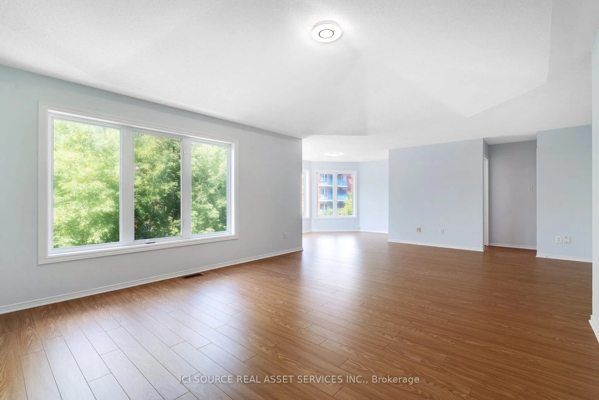 Photo 18 of 140 Annapolis Circle, Ottawa, Hunt Club — HOMEH