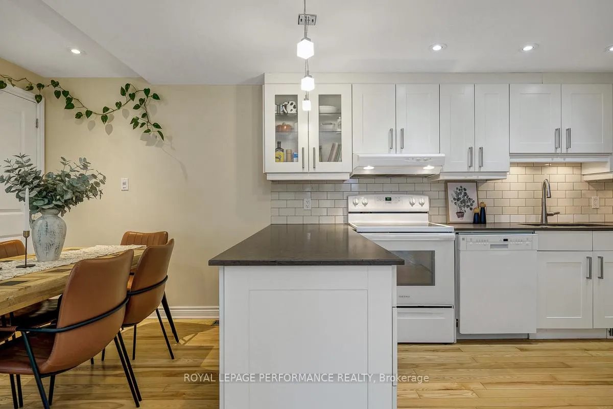 Photo 5 of 6 Hilda Street, Ottawa, Hintonburg — HOMEH