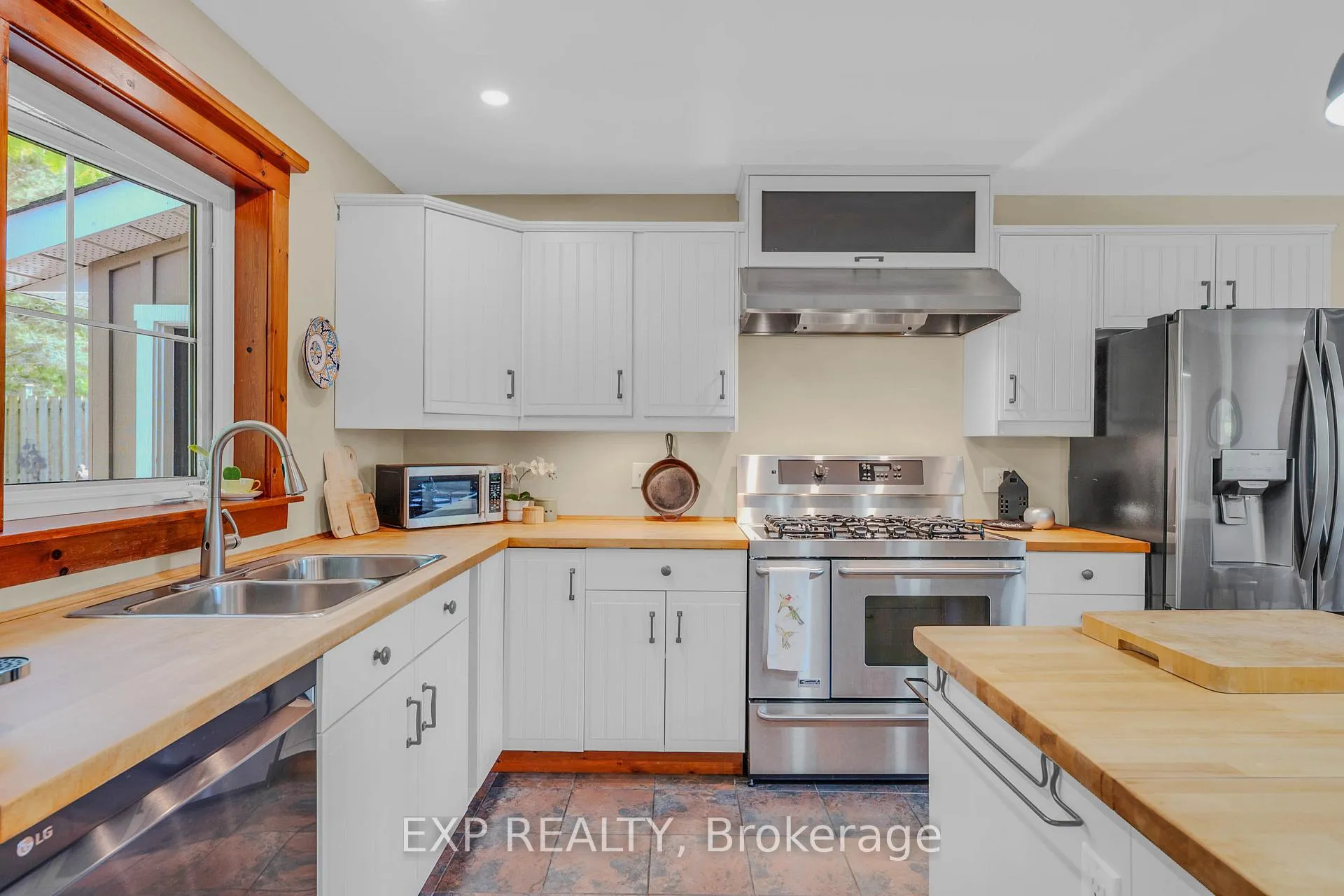 Photo 11 of 29 McClellan Road, Caledon, Alton — HOMEH