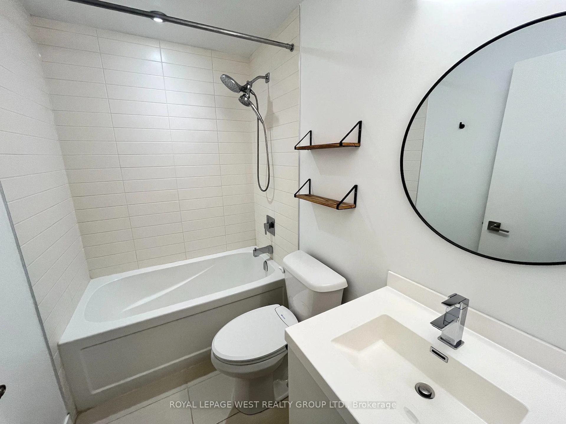Photo 36 of Unit 1002, 2087 Fairview Street, Burlington, Freeman — HOMEH