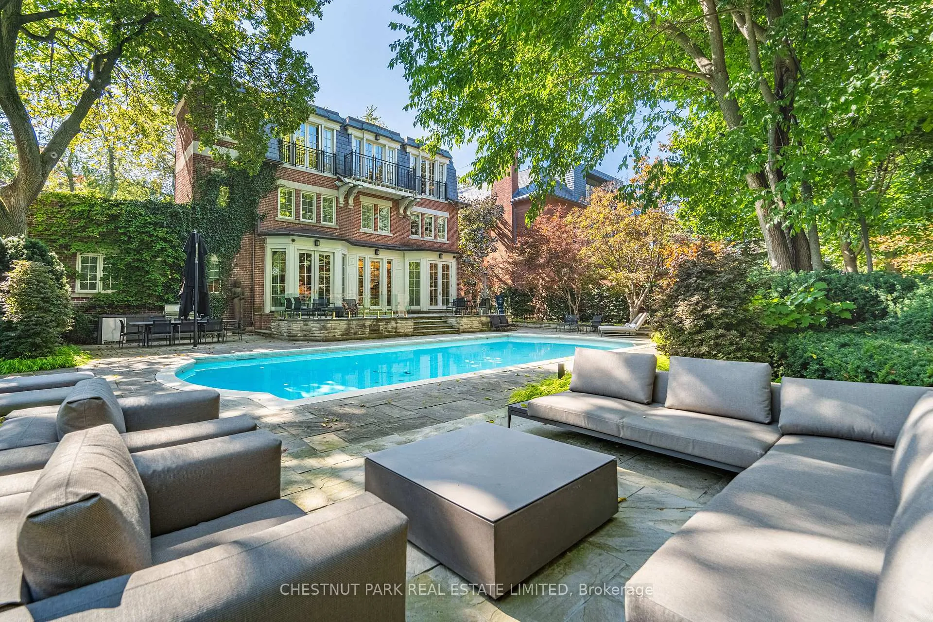 Photo 1 of 82 Chestnut Park Road, Toronto, Rosedale-Moore Park — HOMEH
