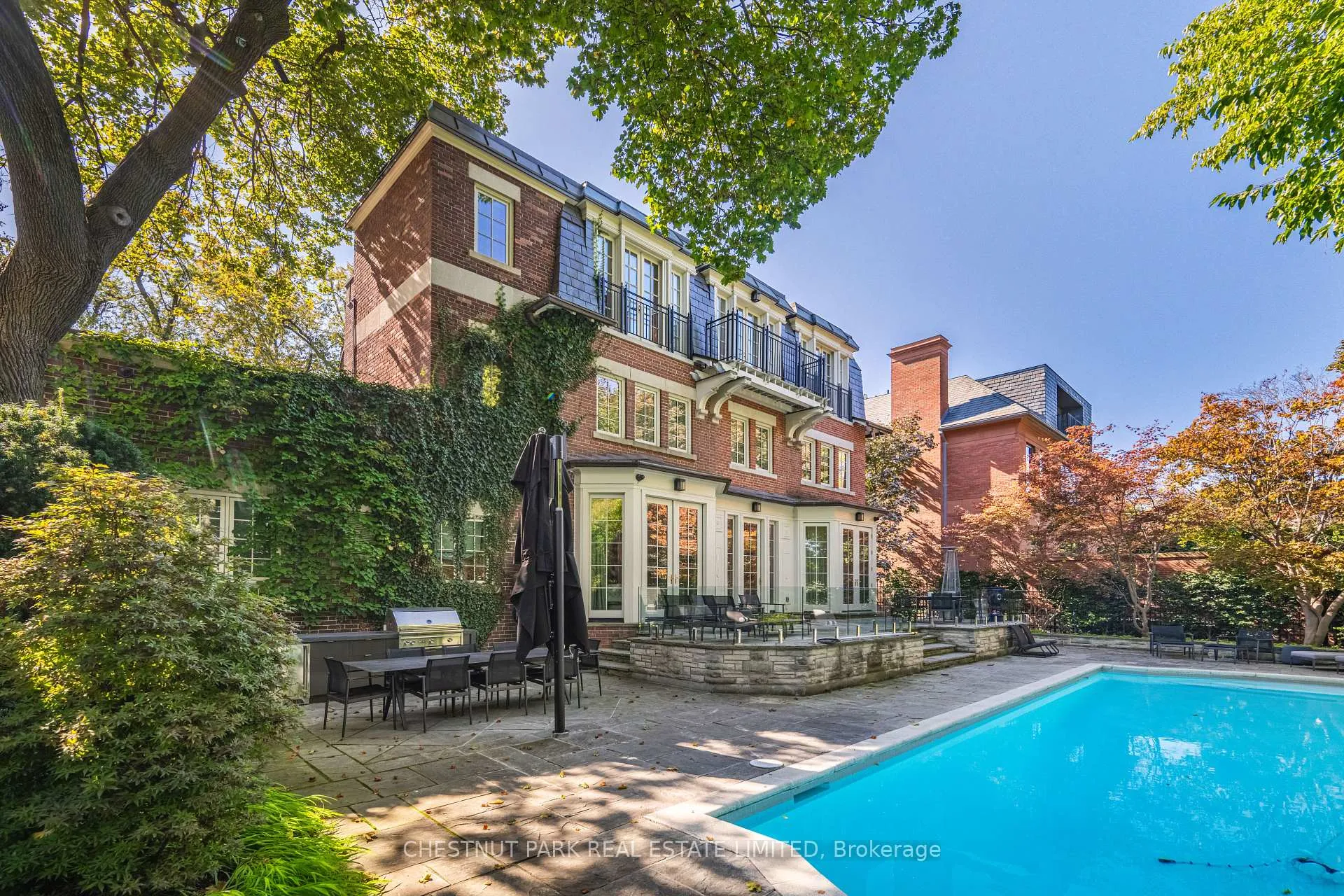 Photo 30 of 82 Chestnut Park Road, Toronto, Rosedale-Moore Park — HOMEH