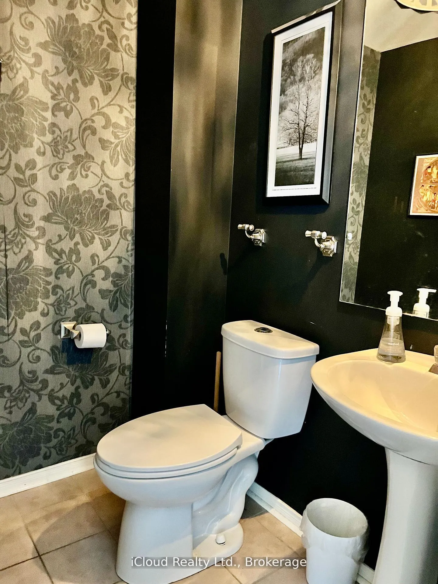 Photo 13 of 40 Glenashton Drive, Oakville, River Oaks — HOMEH