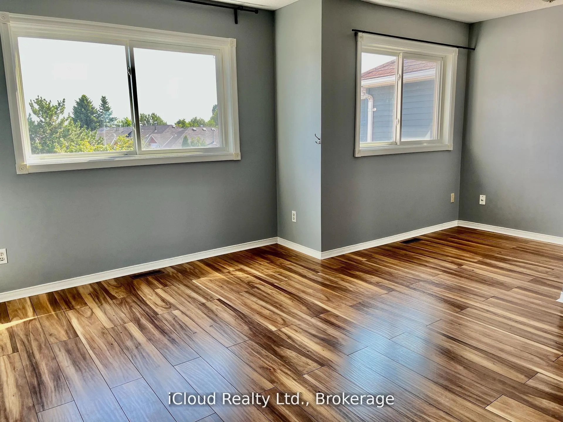 Photo 14 of 40 Glenashton Drive, Oakville, River Oaks — HOMEH