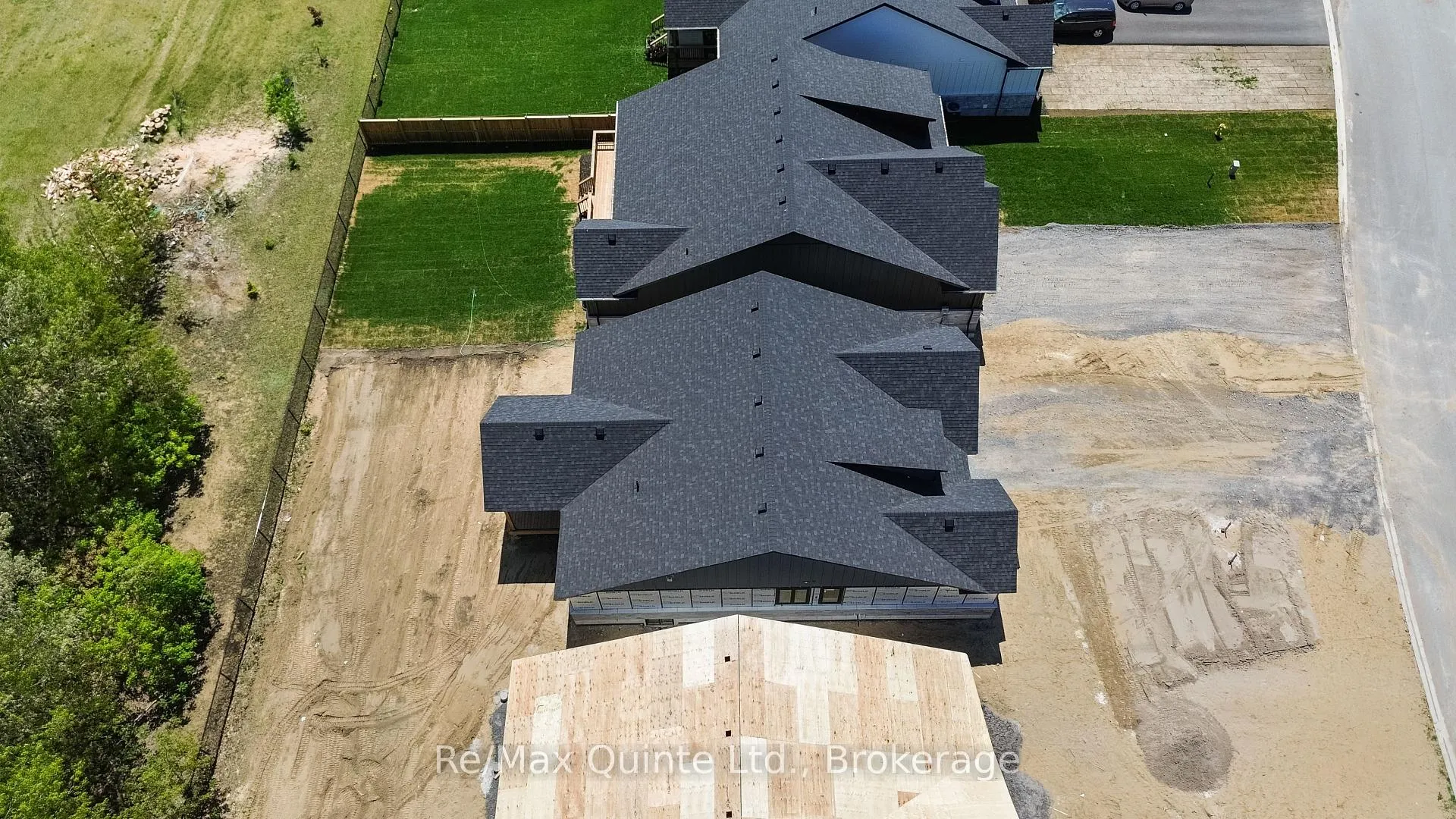 Photo 10 of 12 Deerview Drive, Quinte West, Murray Ward — HOMEH