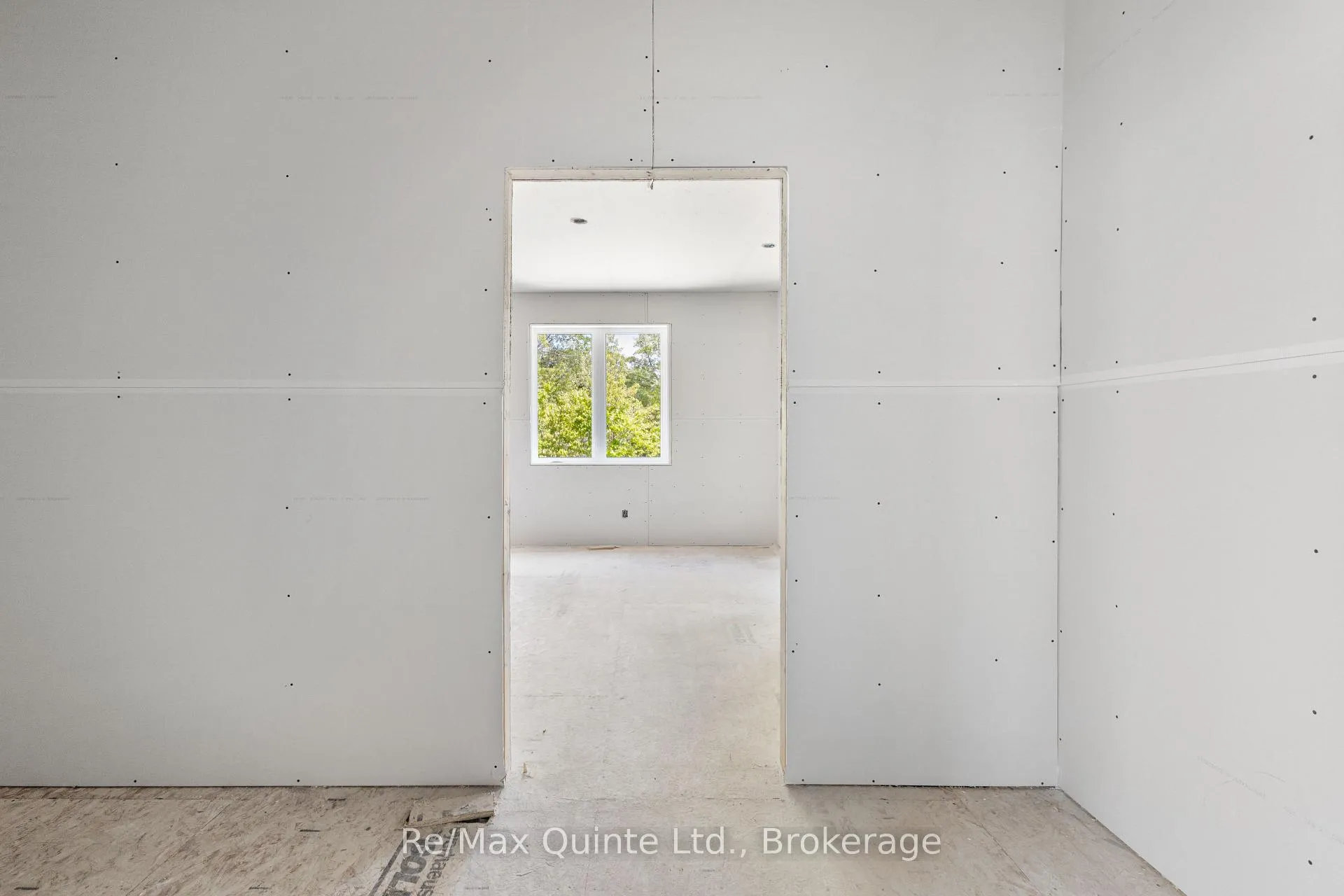 Photo 26 of 12 Deerview Drive, Quinte West, Murray Ward — HOMEH