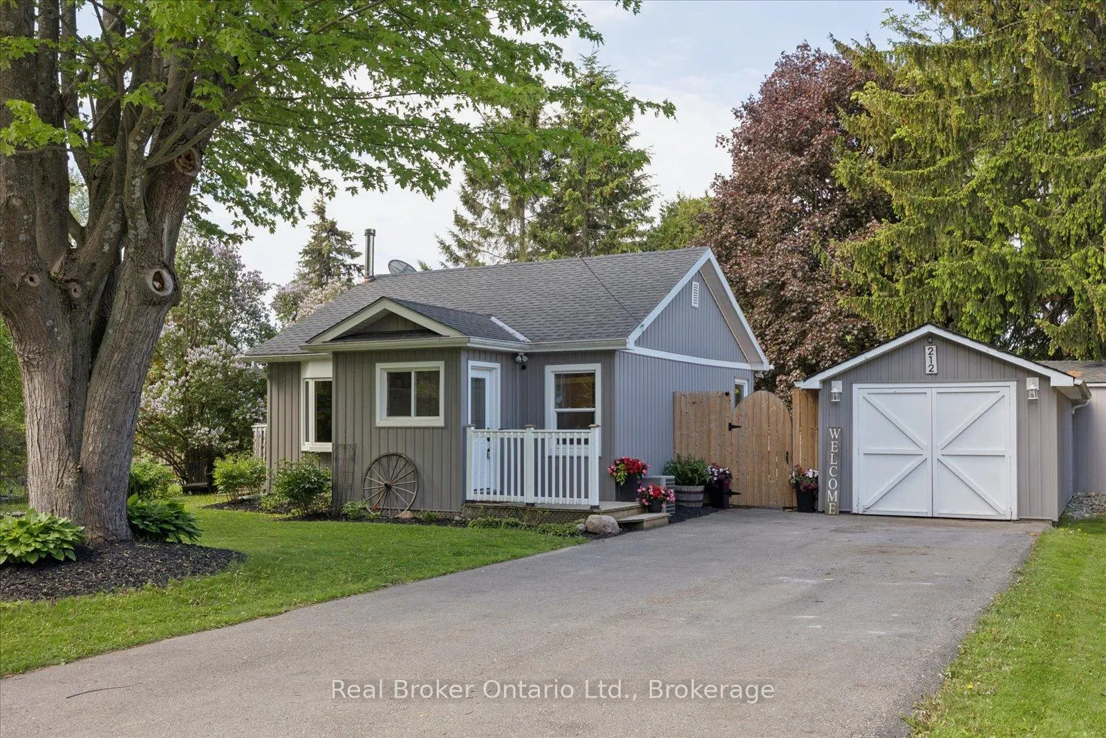Photo 2 of 212 Mill Street N, Clarington, Newcastle — HOMEH