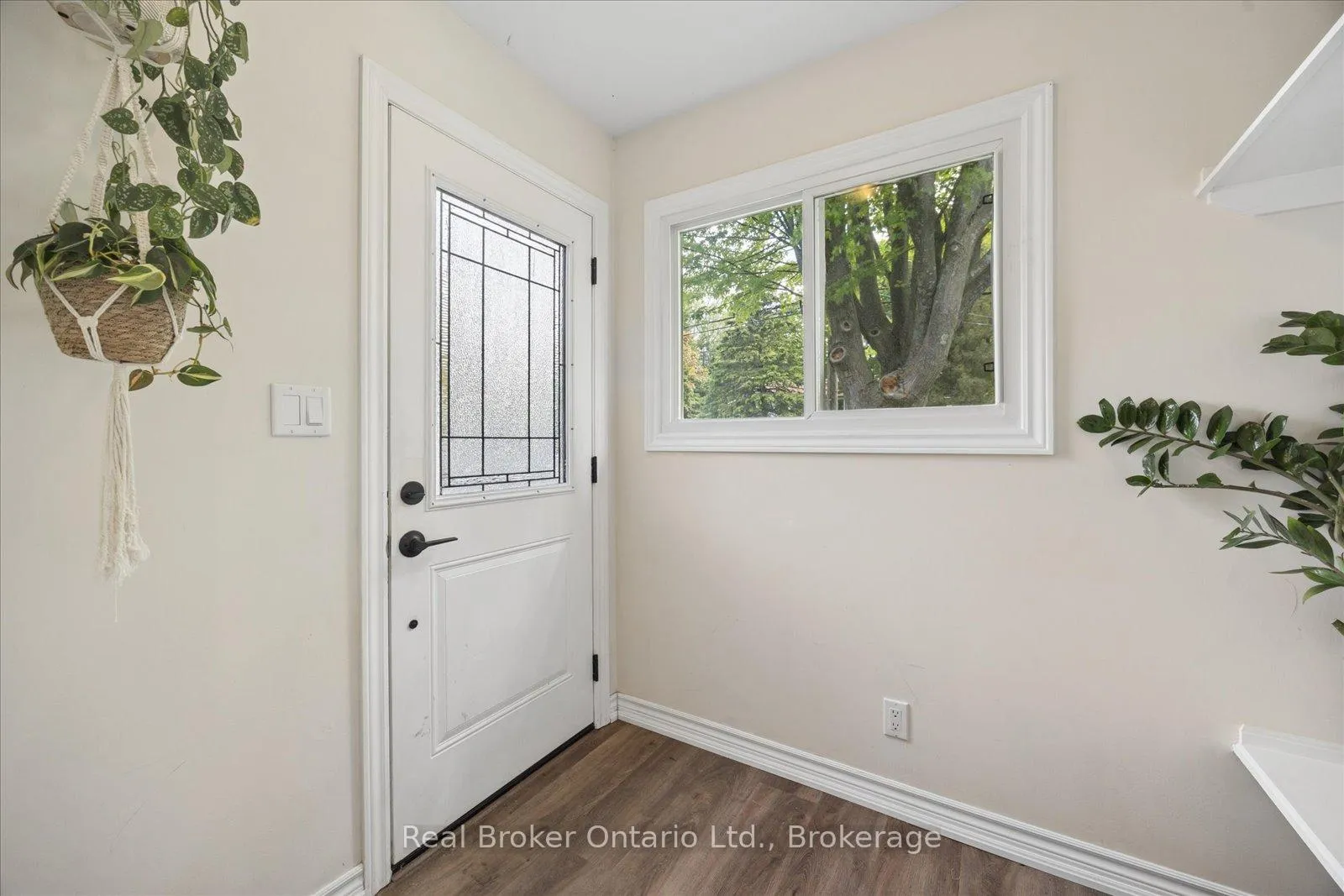 Photo 7 of 212 Mill Street N, Clarington, Newcastle — HOMEH