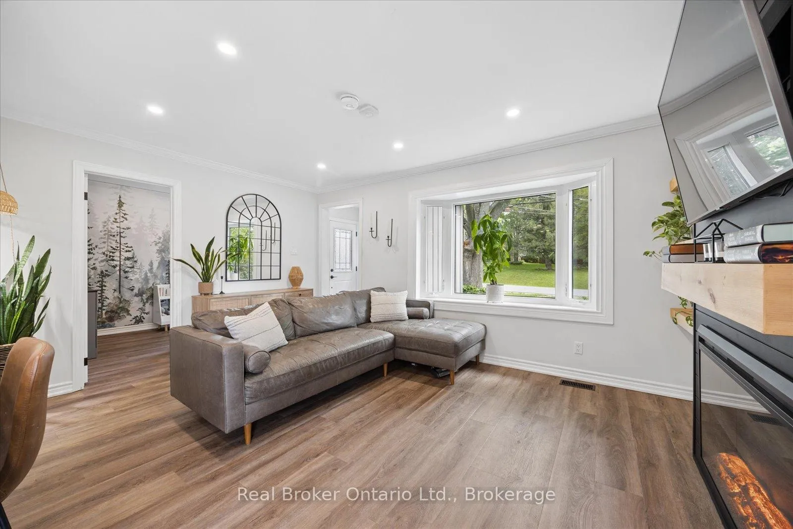 Photo 12 of 212 Mill Street N, Clarington, Newcastle — HOMEH