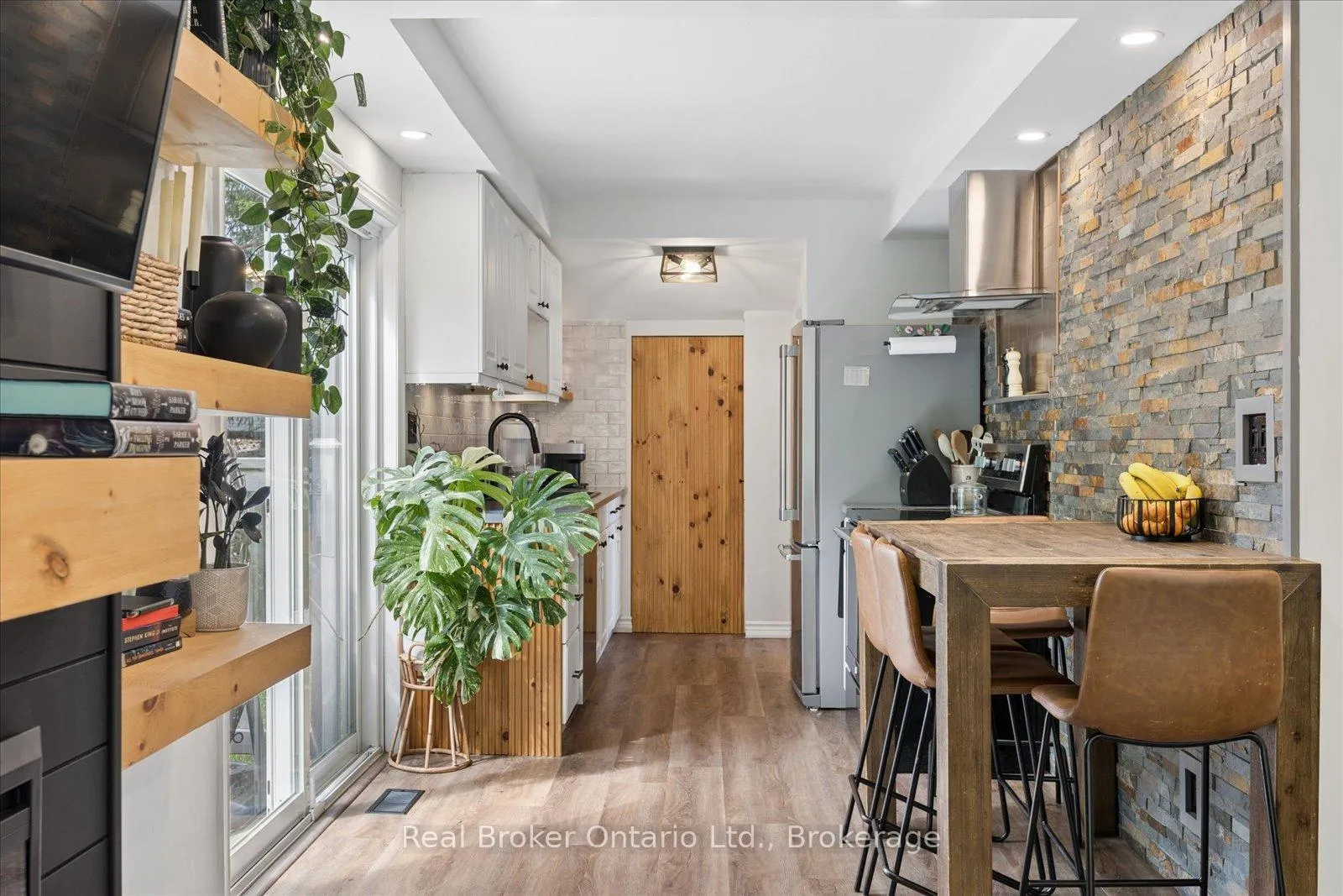 Photo 15 of 212 Mill Street N, Clarington, Newcastle — HOMEH