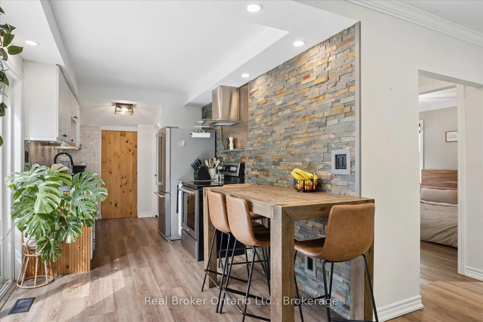 Photo 16 of 212 Mill Street N, Clarington, Newcastle — HOMEH