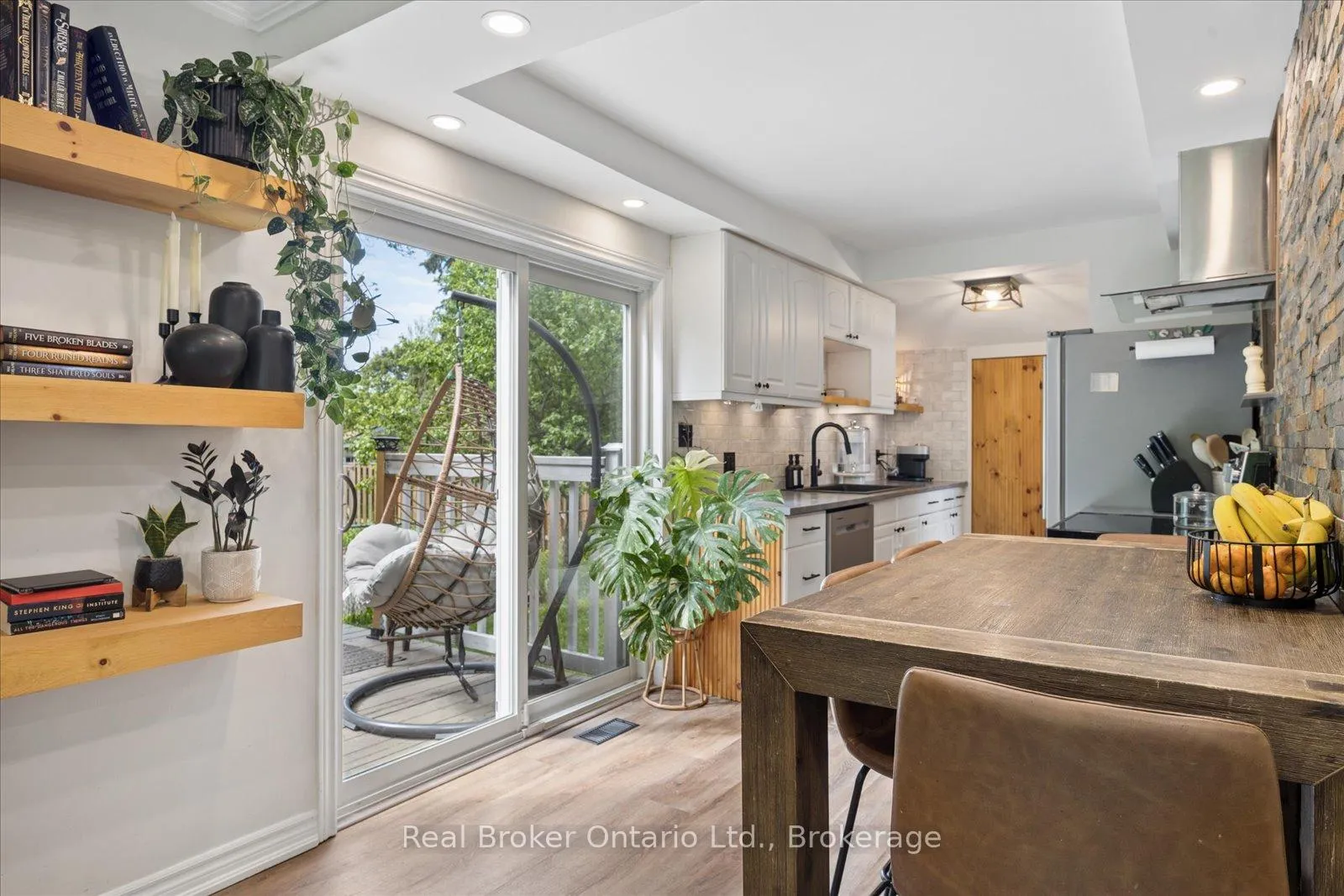Photo 17 of 212 Mill Street N, Clarington, Newcastle — HOMEH