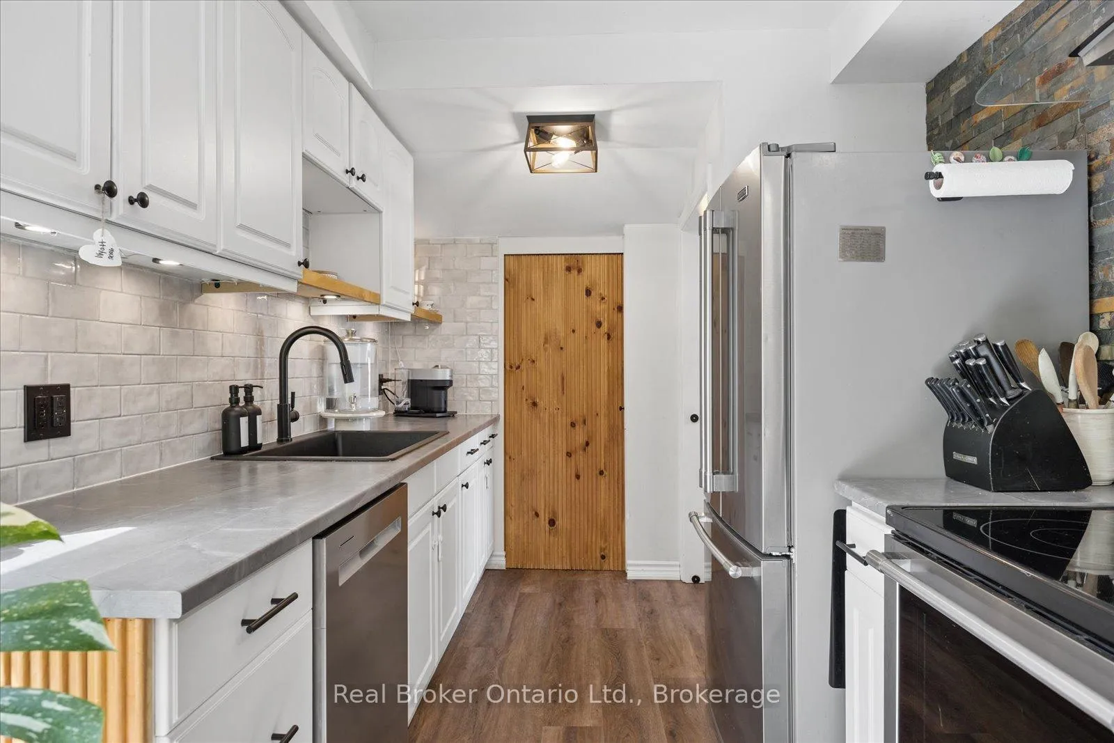 Photo 18 of 212 Mill Street N, Clarington, Newcastle — HOMEH