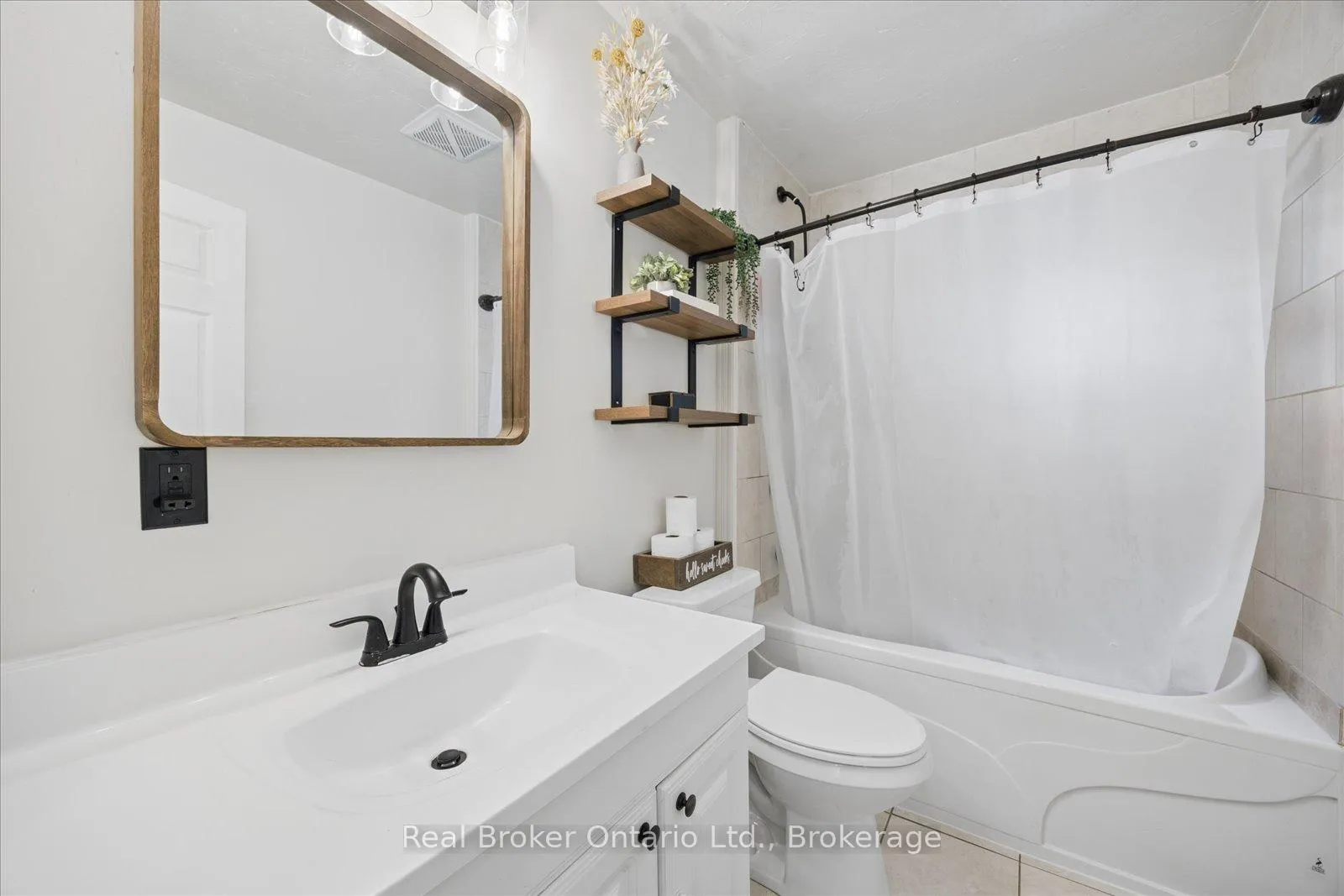 Photo 27 of 212 Mill Street N, Clarington, Newcastle — HOMEH