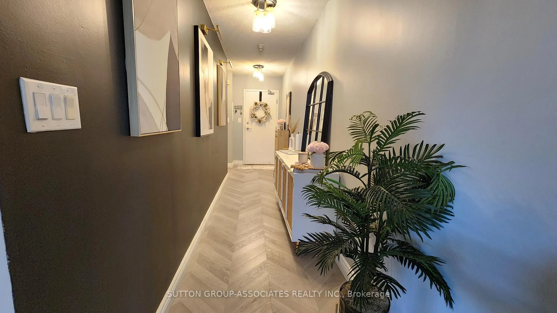 Photo 4 of Unit 1012, 4K Spadina Avenue, Toronto, Waterfront Communities — HOMEH