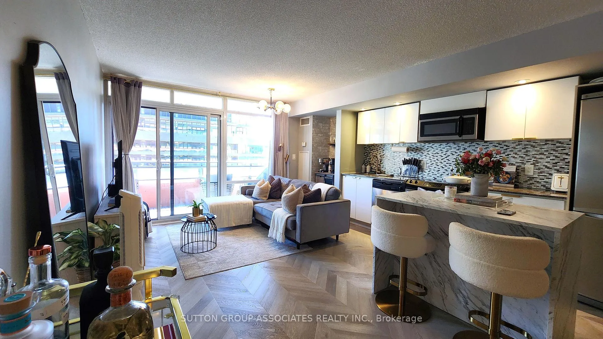 Photo 5 of Unit 1012, 4K Spadina Avenue, Toronto, Waterfront Communities — HOMEH
