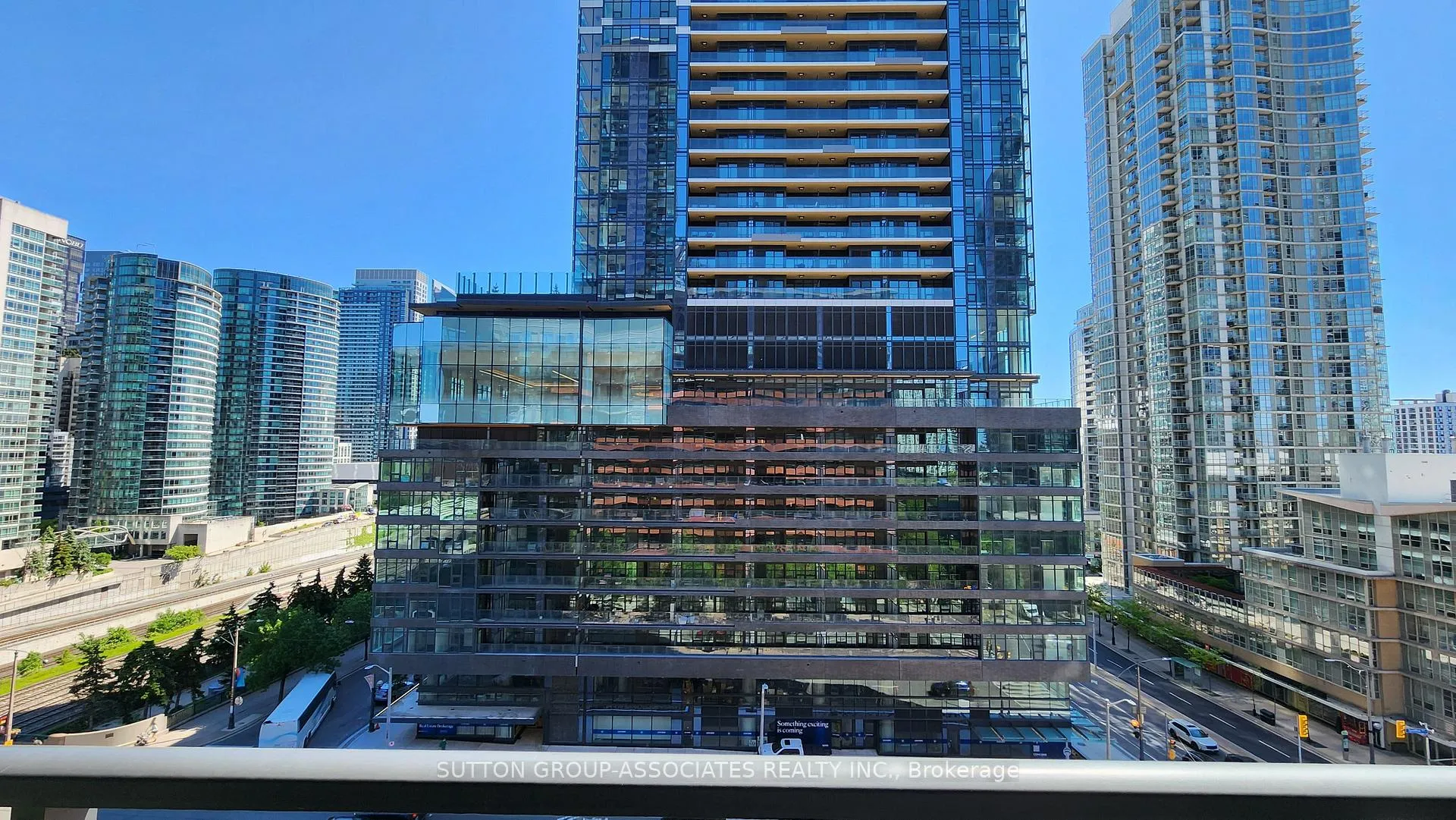 Photo 16 of Unit 1012, 4K Spadina Avenue, Toronto, Waterfront Communities — HOMEH