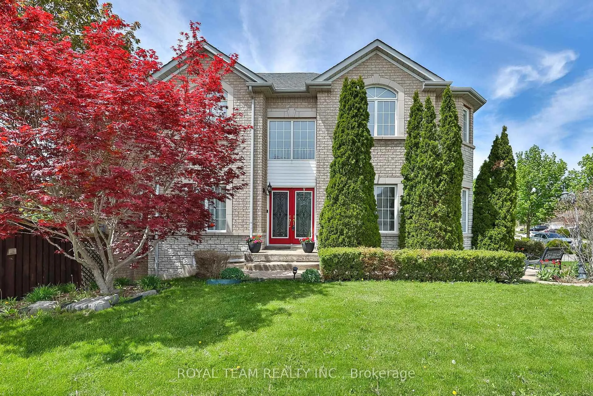 Photo 3 of 2 Sandway Crescent, Vaughan, Maple — HOMEH