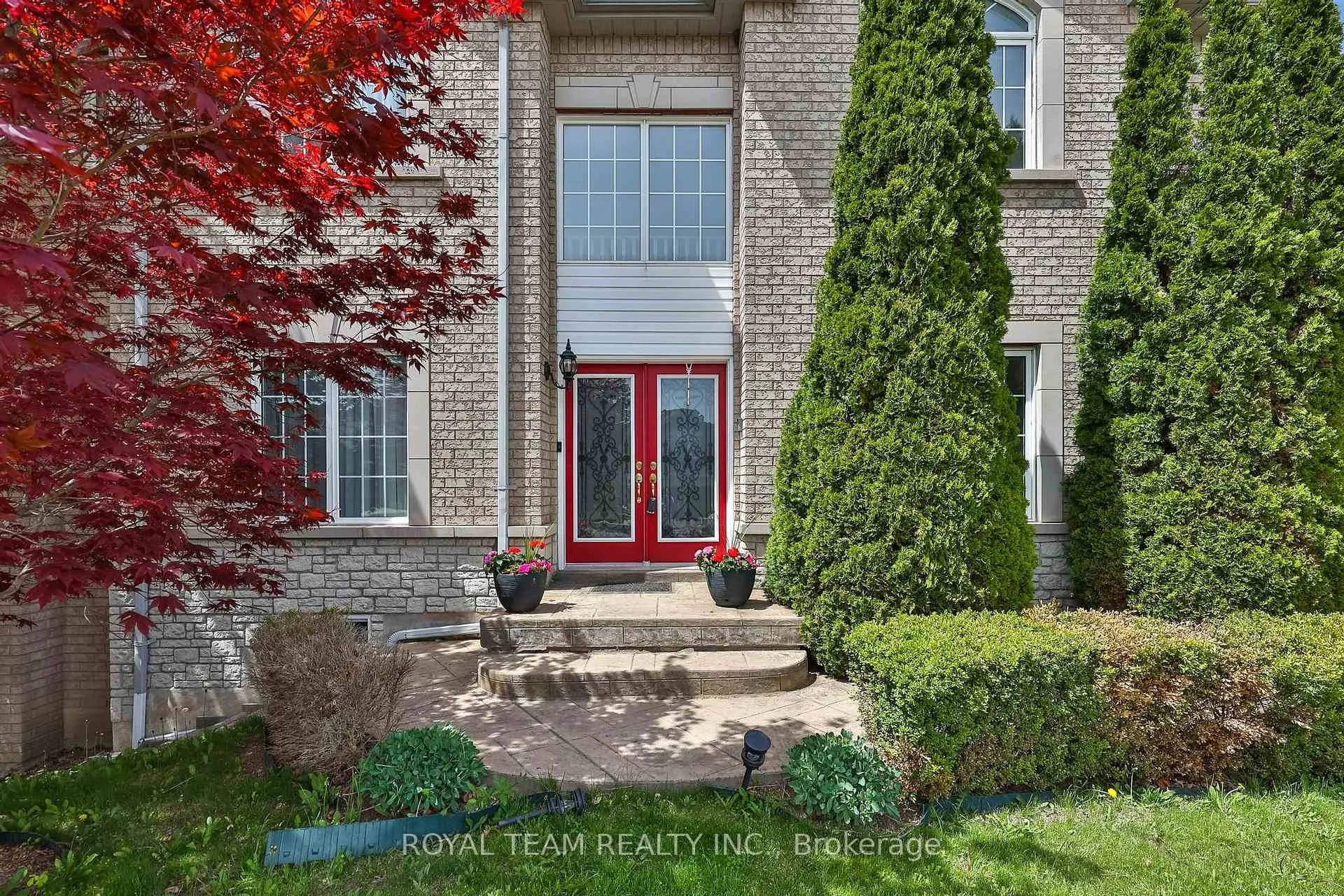 Photo 4 of 2 Sandway Crescent, Vaughan, Maple — HOMEH