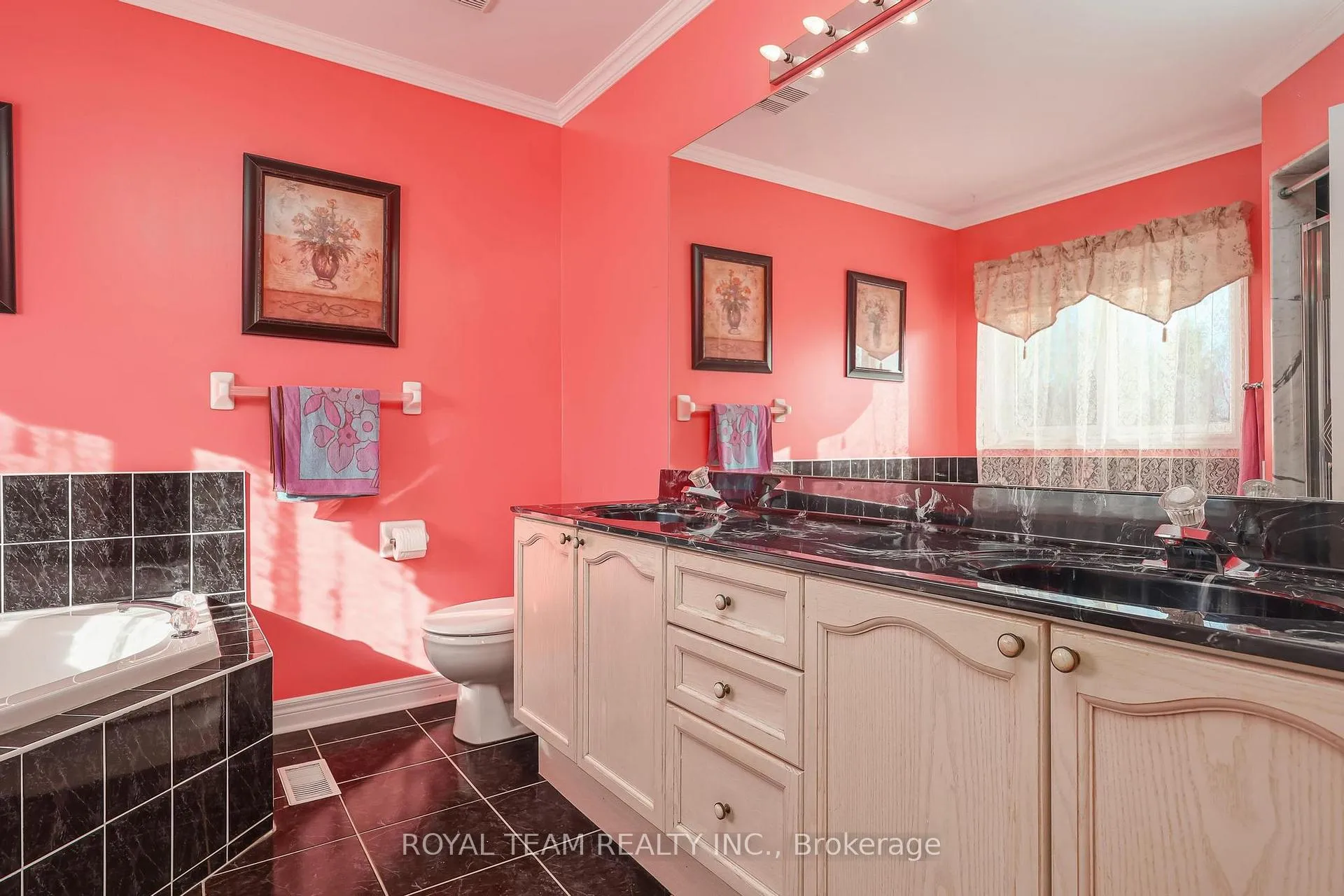 Photo 17 of 2 Sandway Crescent, Vaughan, Maple — HOMEH