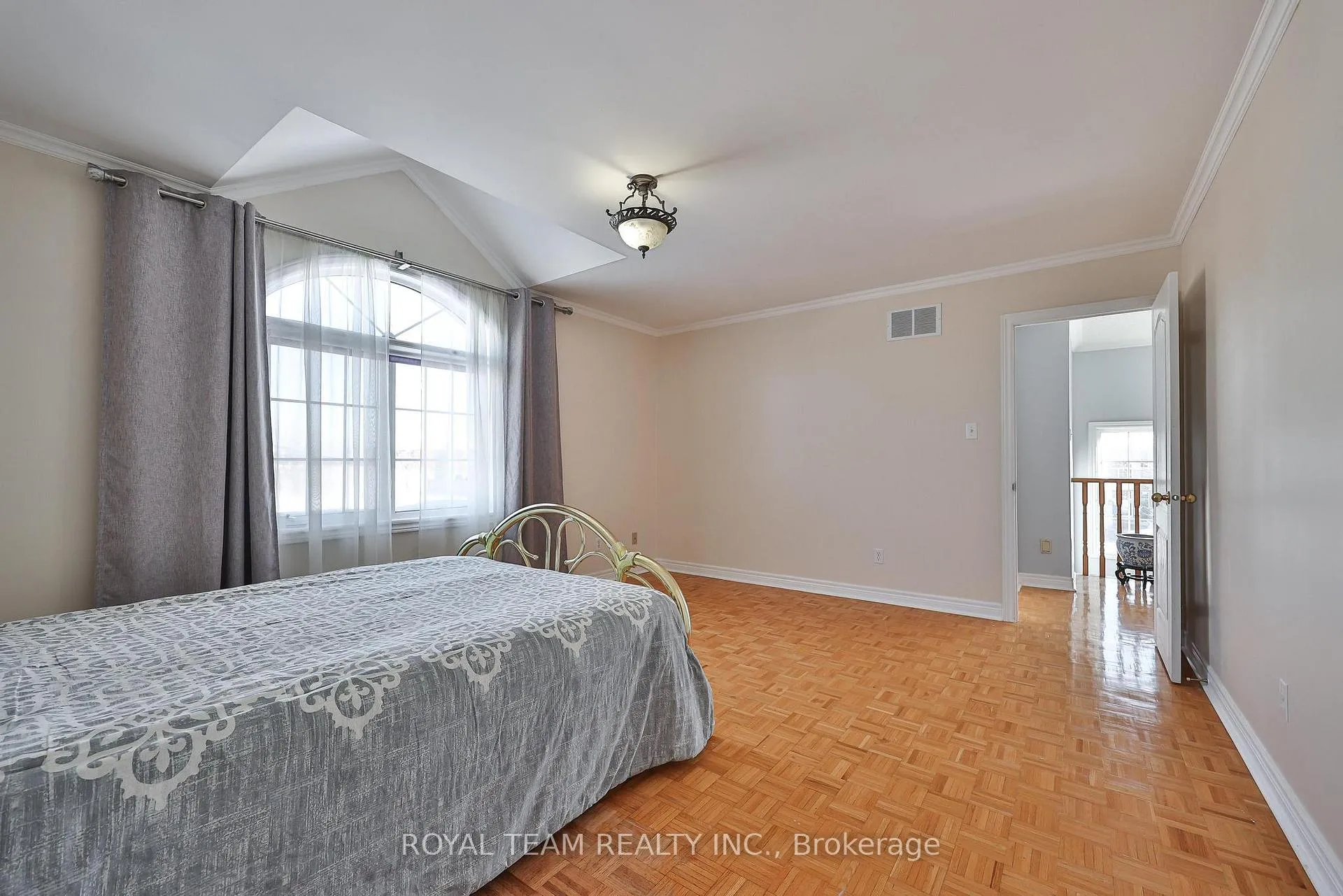 Photo 19 of 2 Sandway Crescent, Vaughan, Maple — HOMEH