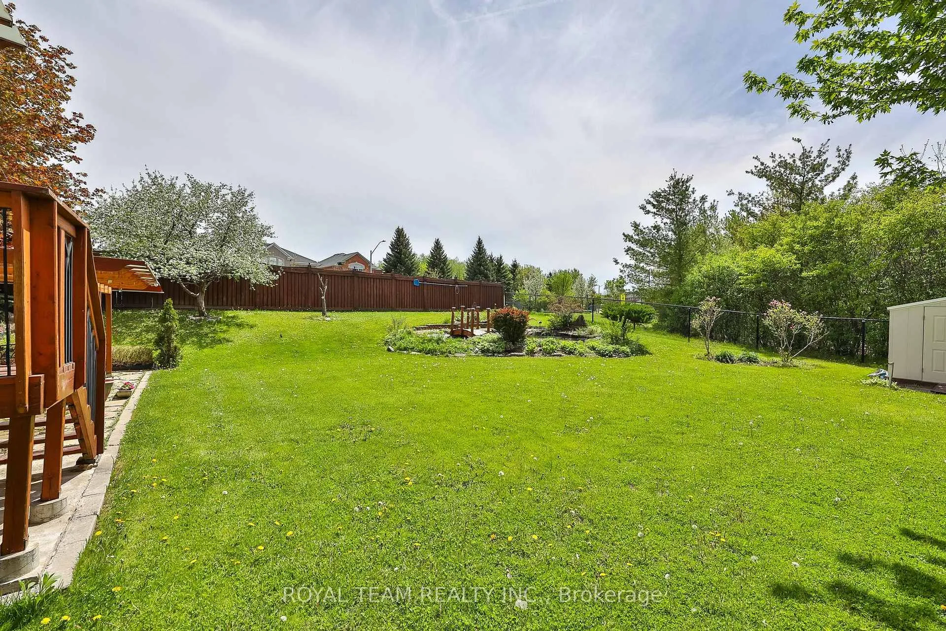 Photo 41 of 2 Sandway Crescent, Vaughan, Maple — HOMEH